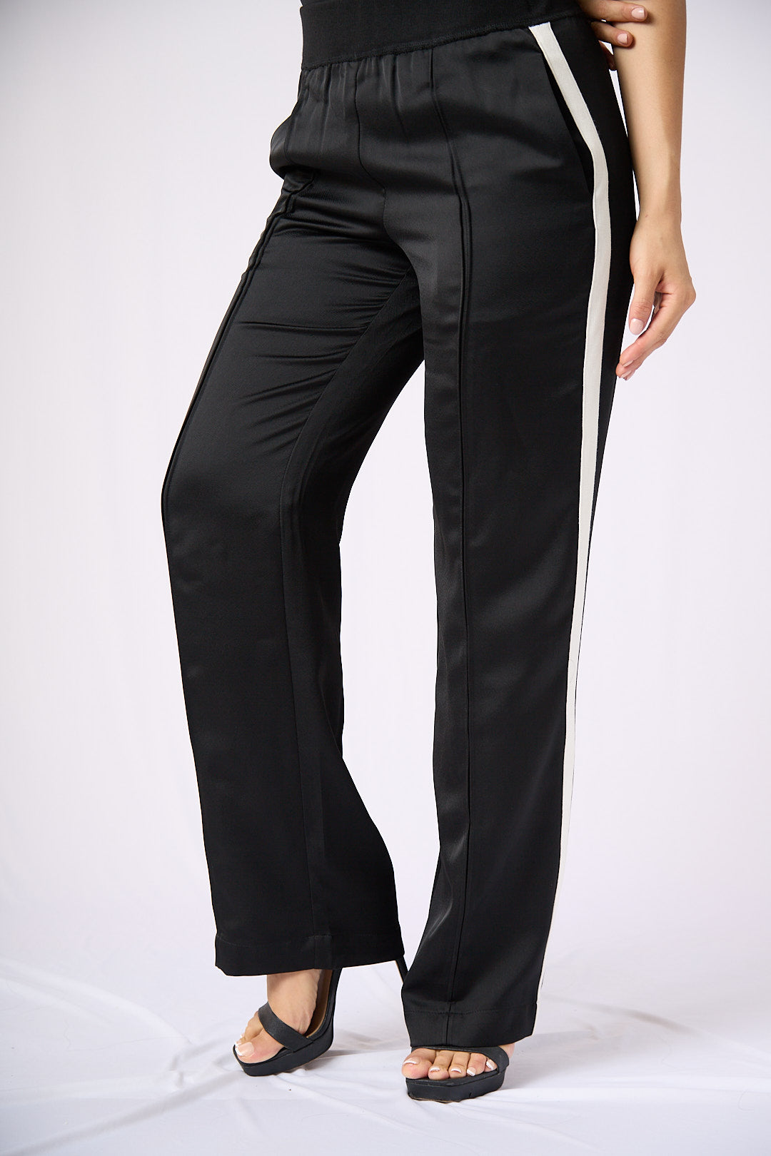 ZIDA Black Contrast Stripe Trousers – Sporty Chic, Sleek Fit, All-Day Comfort
