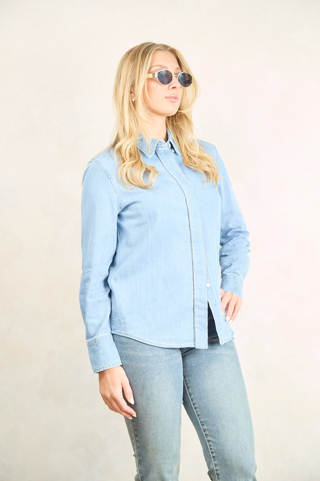 ZIDA Women's Classic Elegance Denim Shirt - Zidafashion.com
