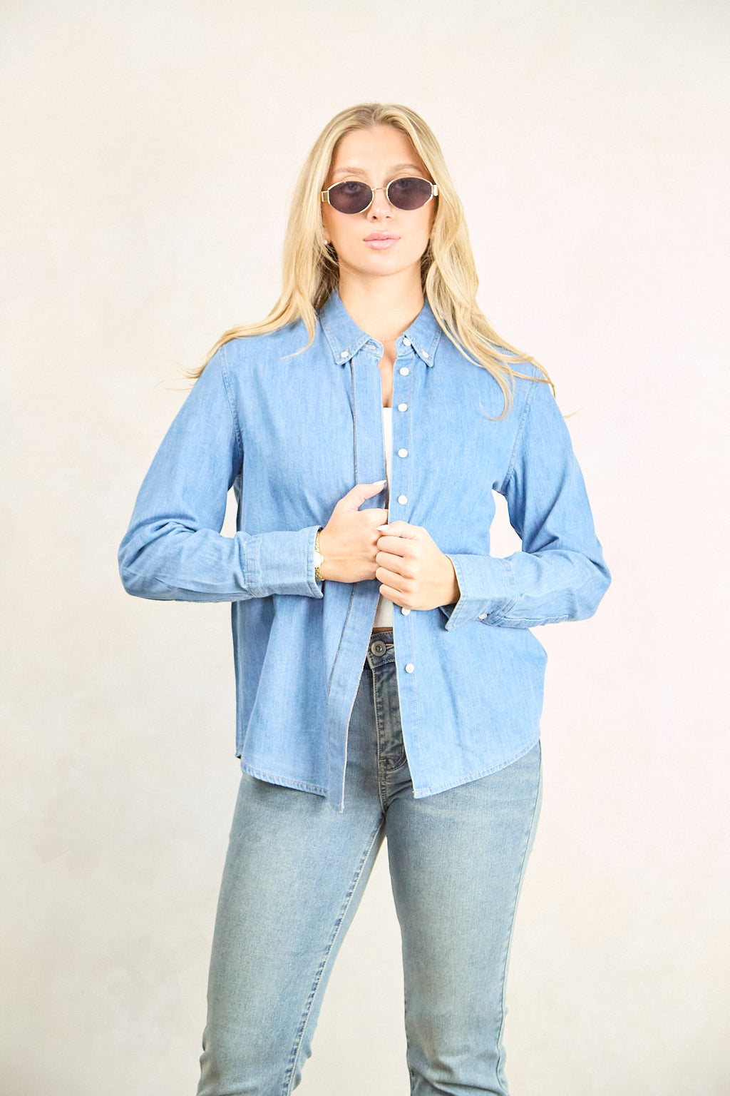 ZIDA Women's Classic Elegance Denim Shirt - Zidafashion.com