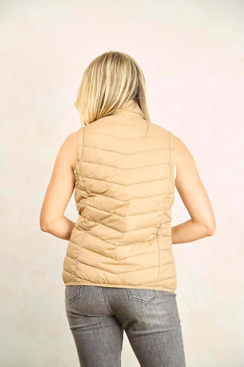 ZIDA Women's Sleek Insulated Down Vest