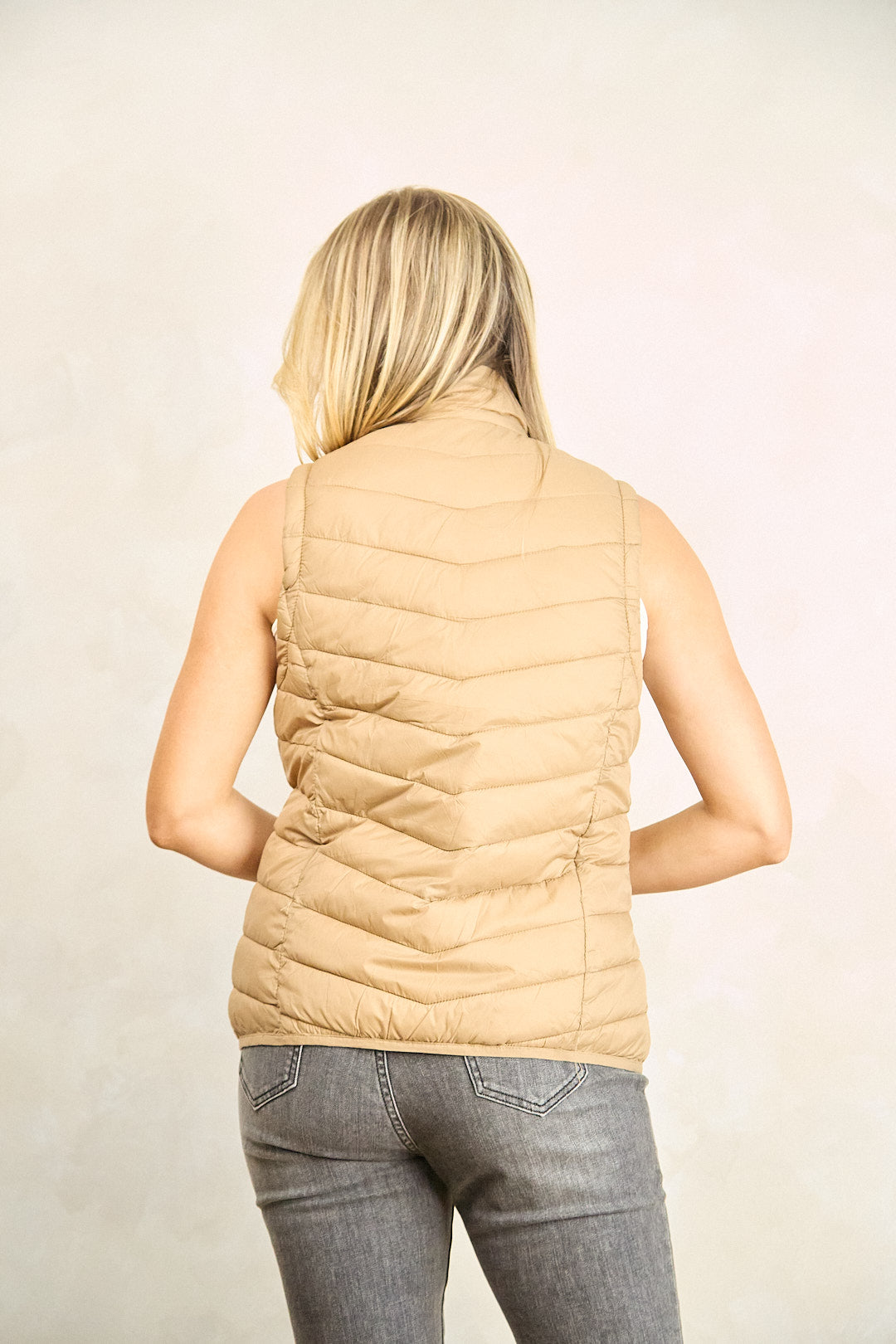 ZIDA Women's Sleek Insulated Down Vest