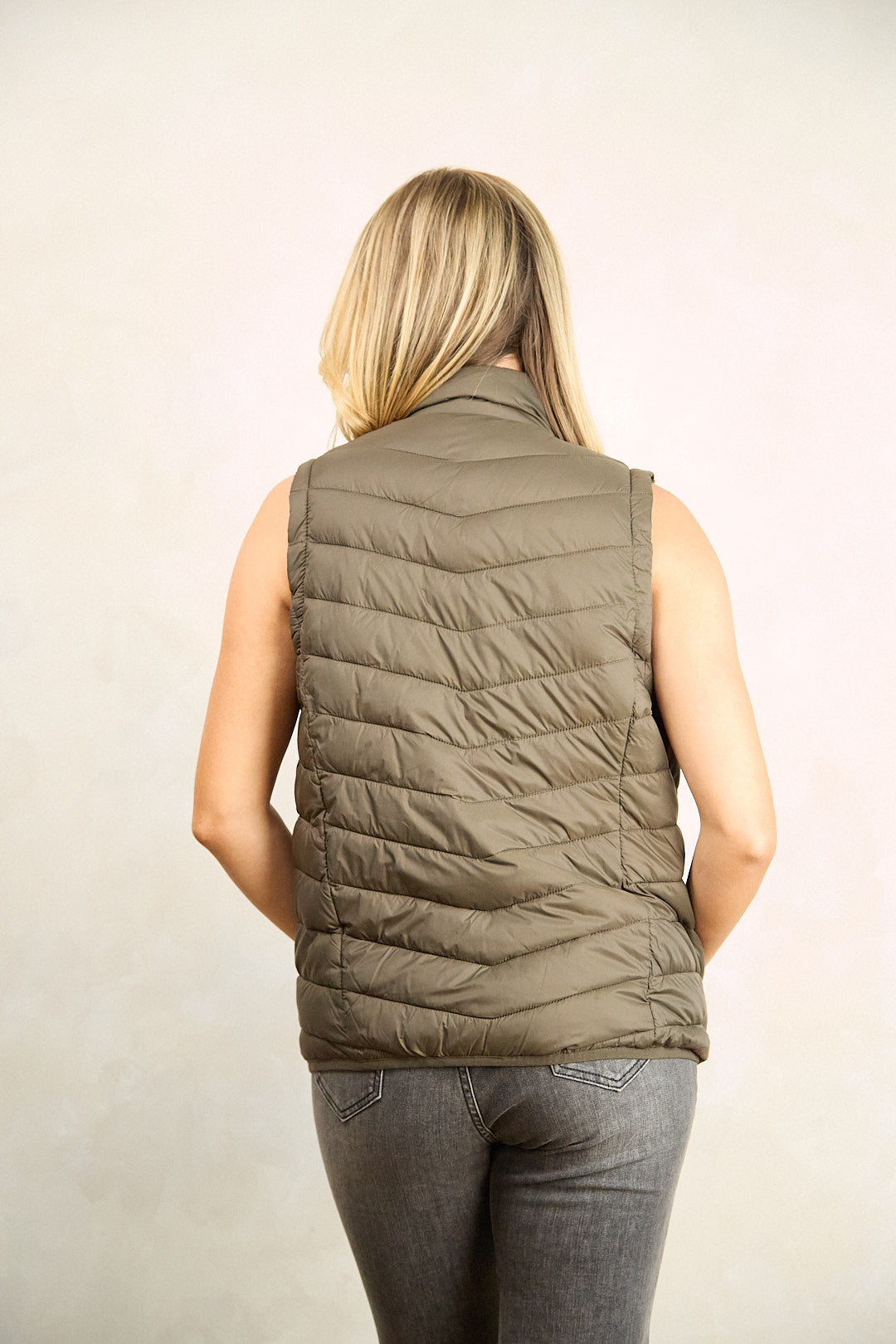 ZIDA Women's Sleek Insulated Down Vest